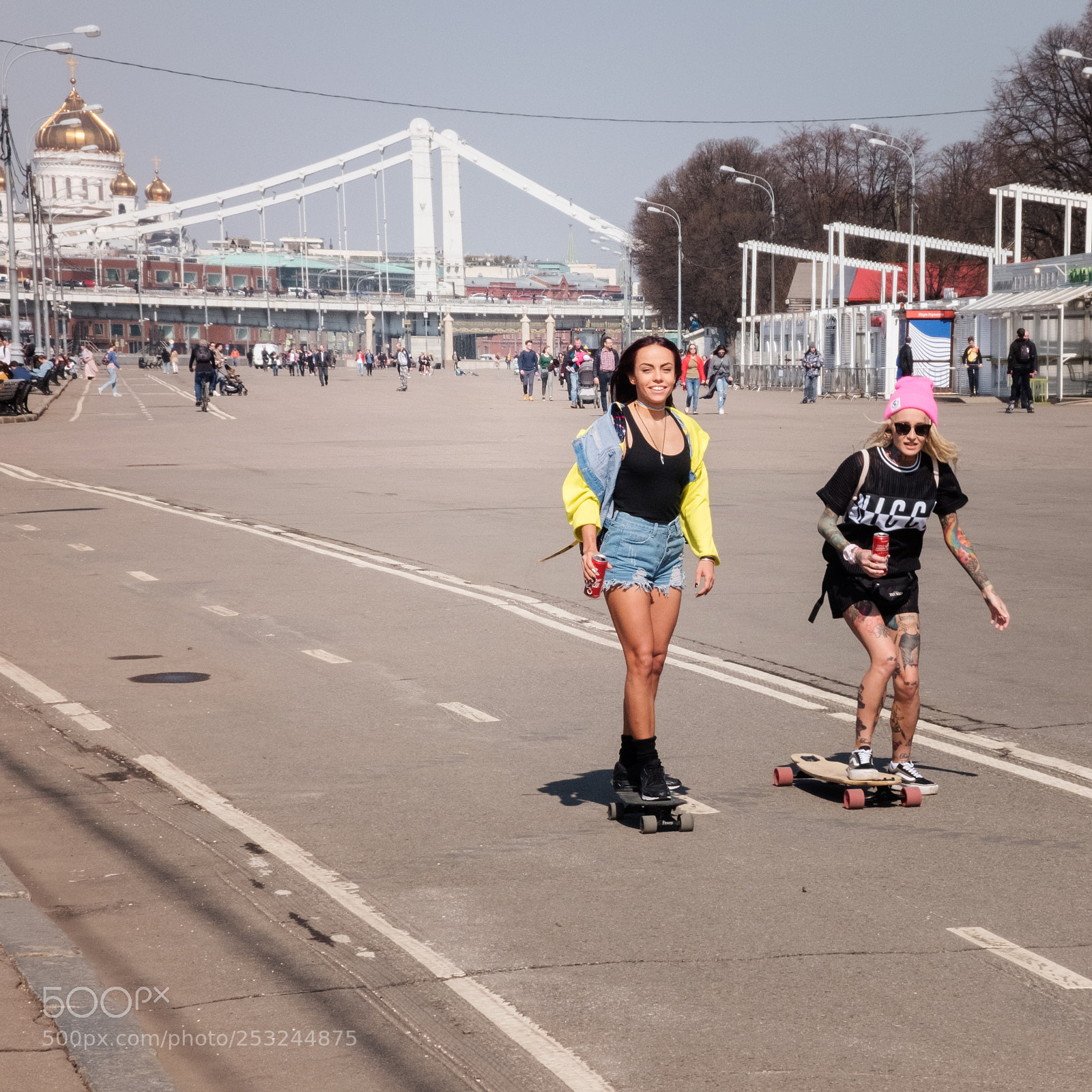 Fujifilm X30 sample photo. Roller skates and tattoos photography