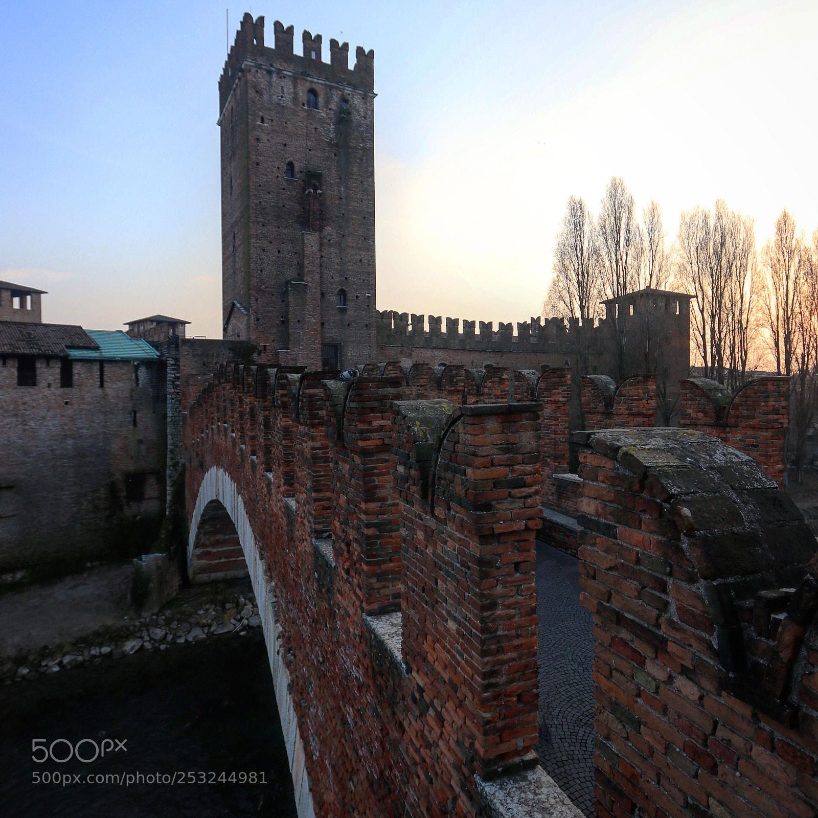 Canon EOS 80D sample photo. Castillo y puente fortificado photography