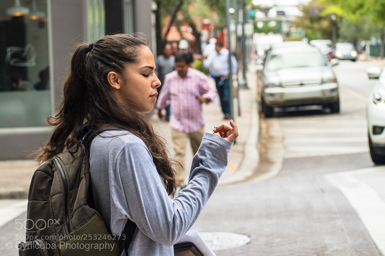 Nikon D5500 sample photo. Girl crossing the street photography