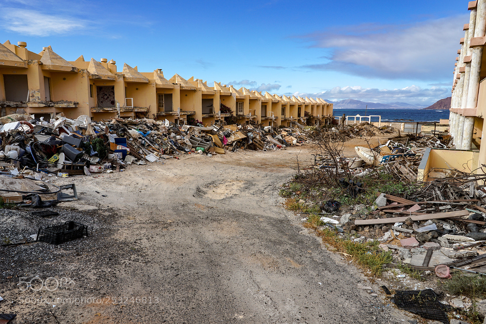 Sony a7 II sample photo. The end of prosperity photography