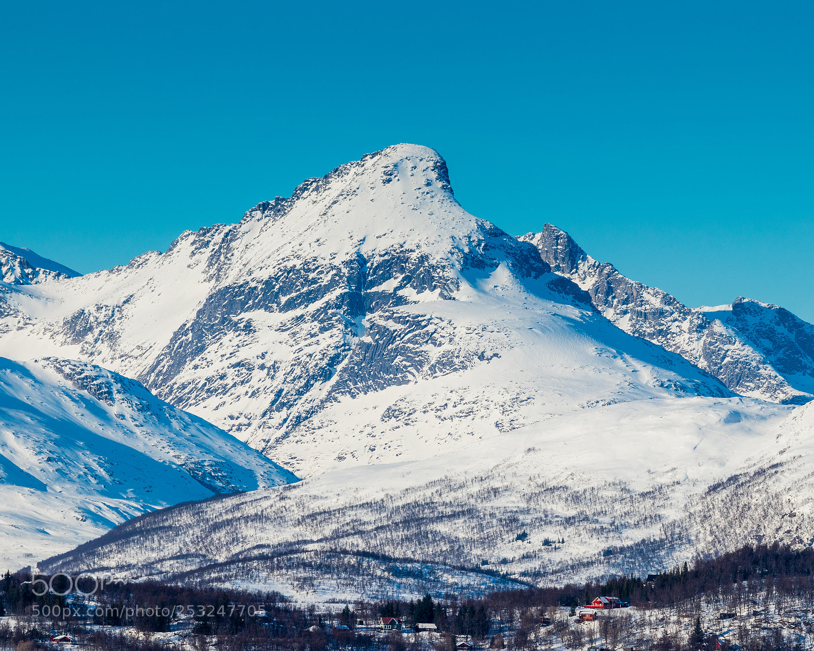 Canon EOS 77D (EOS 9000D / EOS 770D) sample photo. Norwegian mountains photography