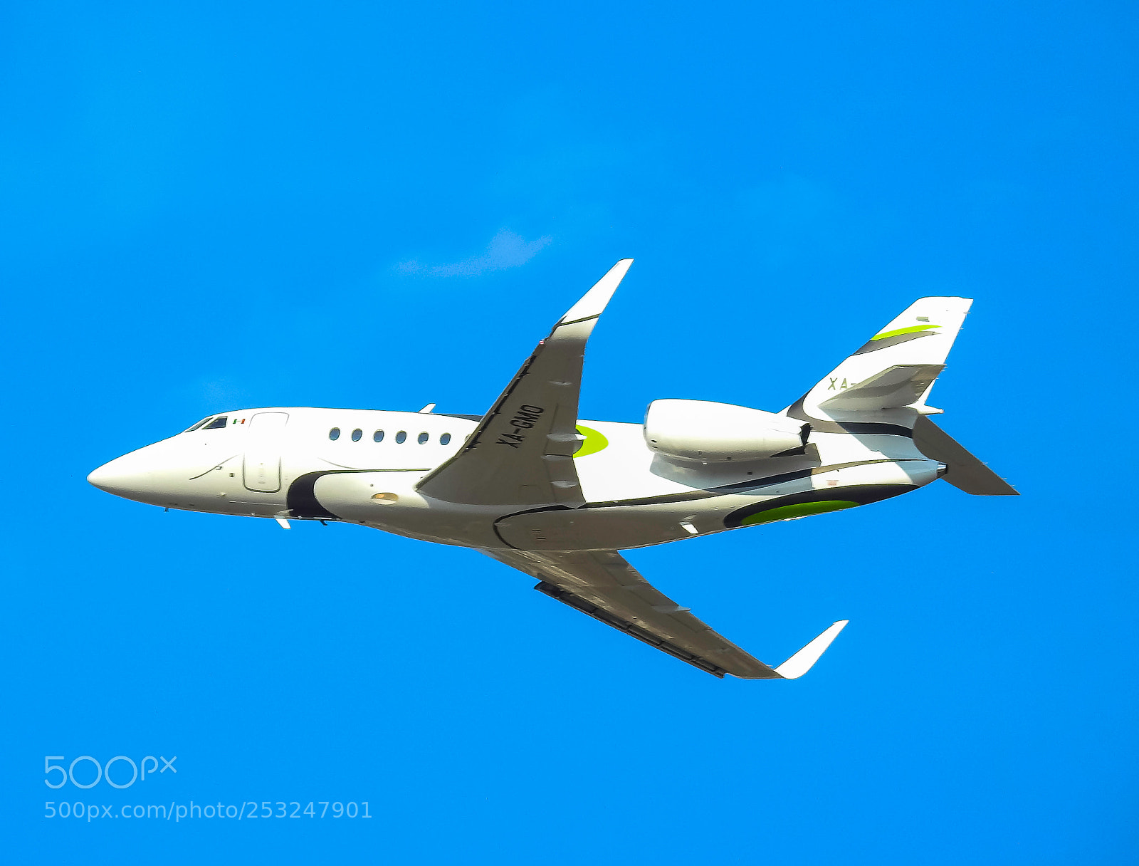 Nikon Coolpix P900 sample photo. Dassault falcon 2000s private photography