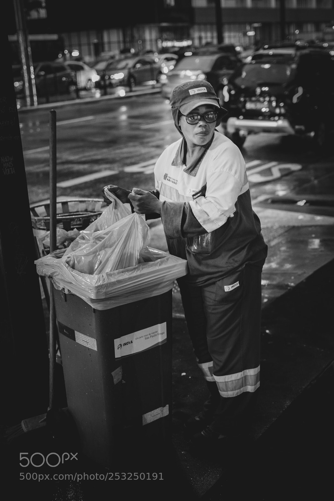Nikon D5500 sample photo. Waste collector photography