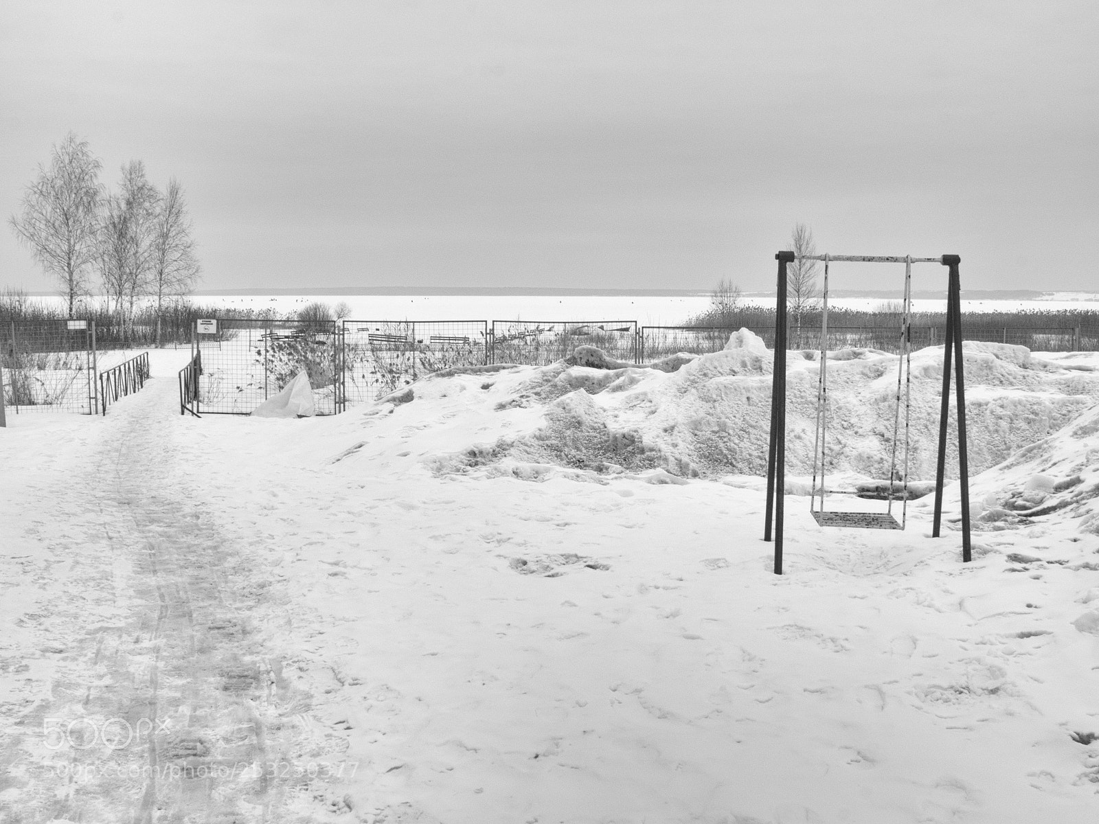 Olympus OM-D E-M1 sample photo. The off season photography