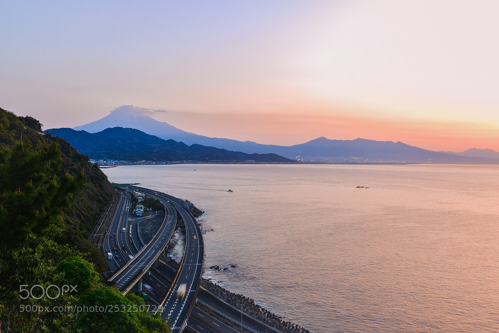 Nikon D850 sample photo. Fuji at dawn photography