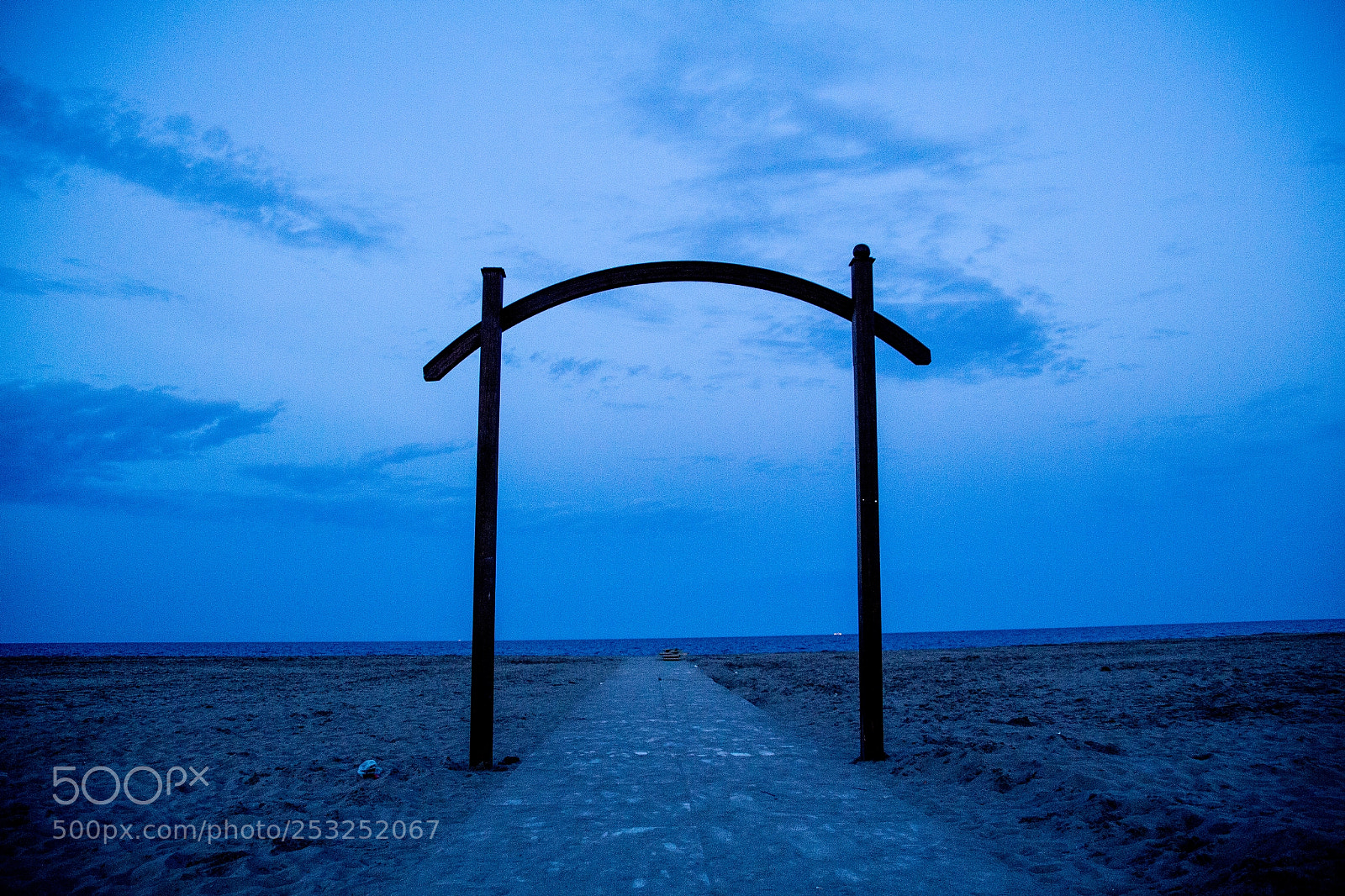 Canon EOS 700D (EOS Rebel T5i / EOS Kiss X7i) sample photo. La porta sul mare photography