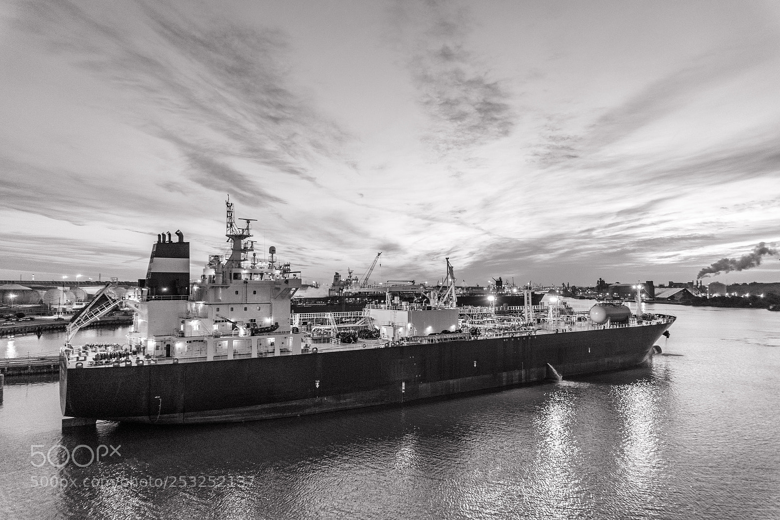Sony a7R II sample photo. B&w sunrise photography