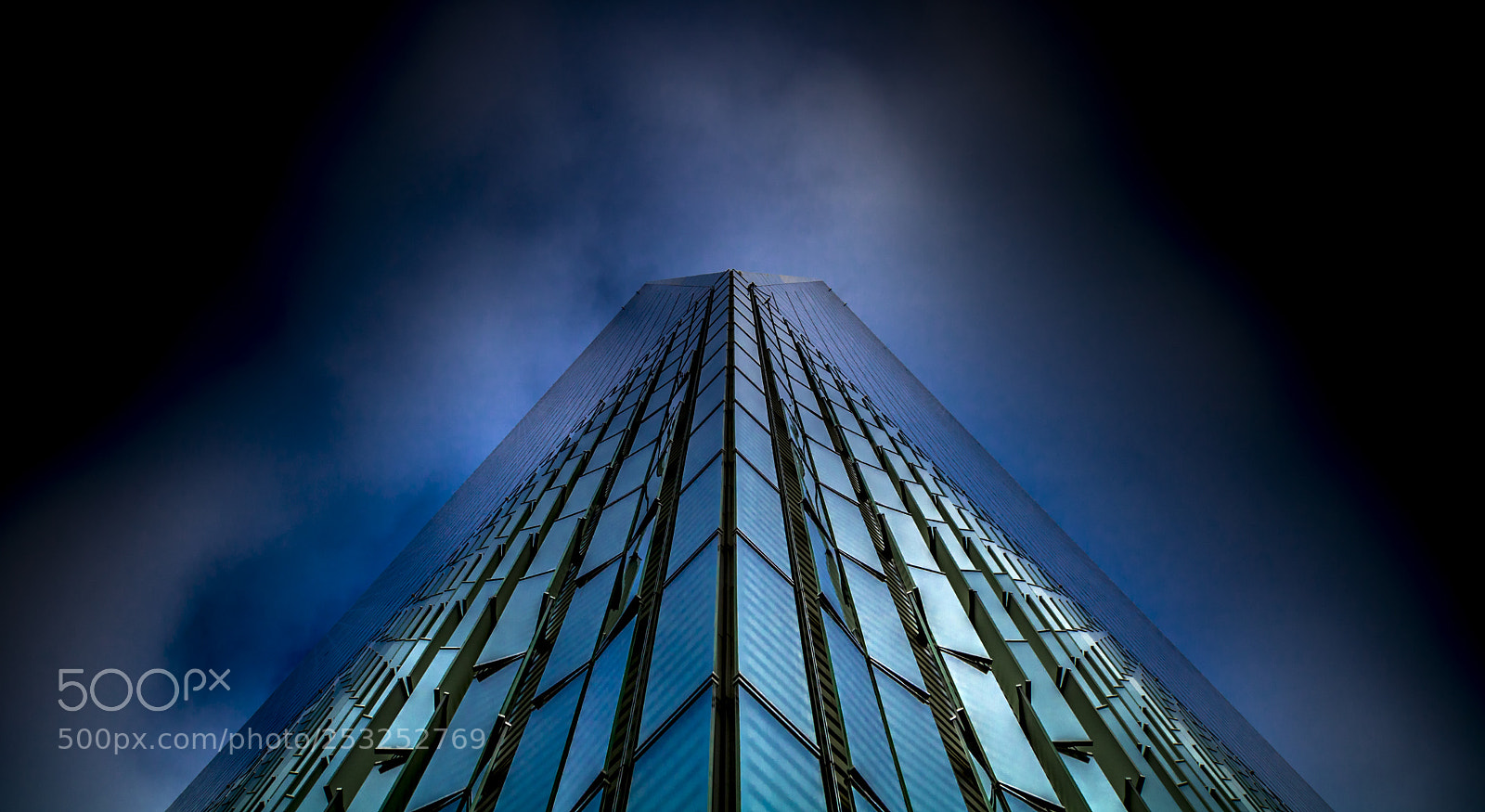 Canon EOS 750D (EOS Rebel T6i / EOS Kiss X8i) sample photo. World trade center photography