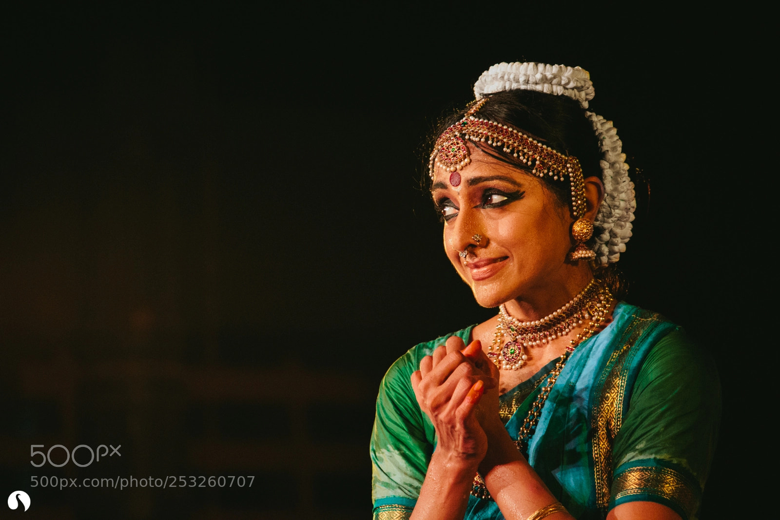 Canon EOS 60D sample photo. Meera bhajan photography