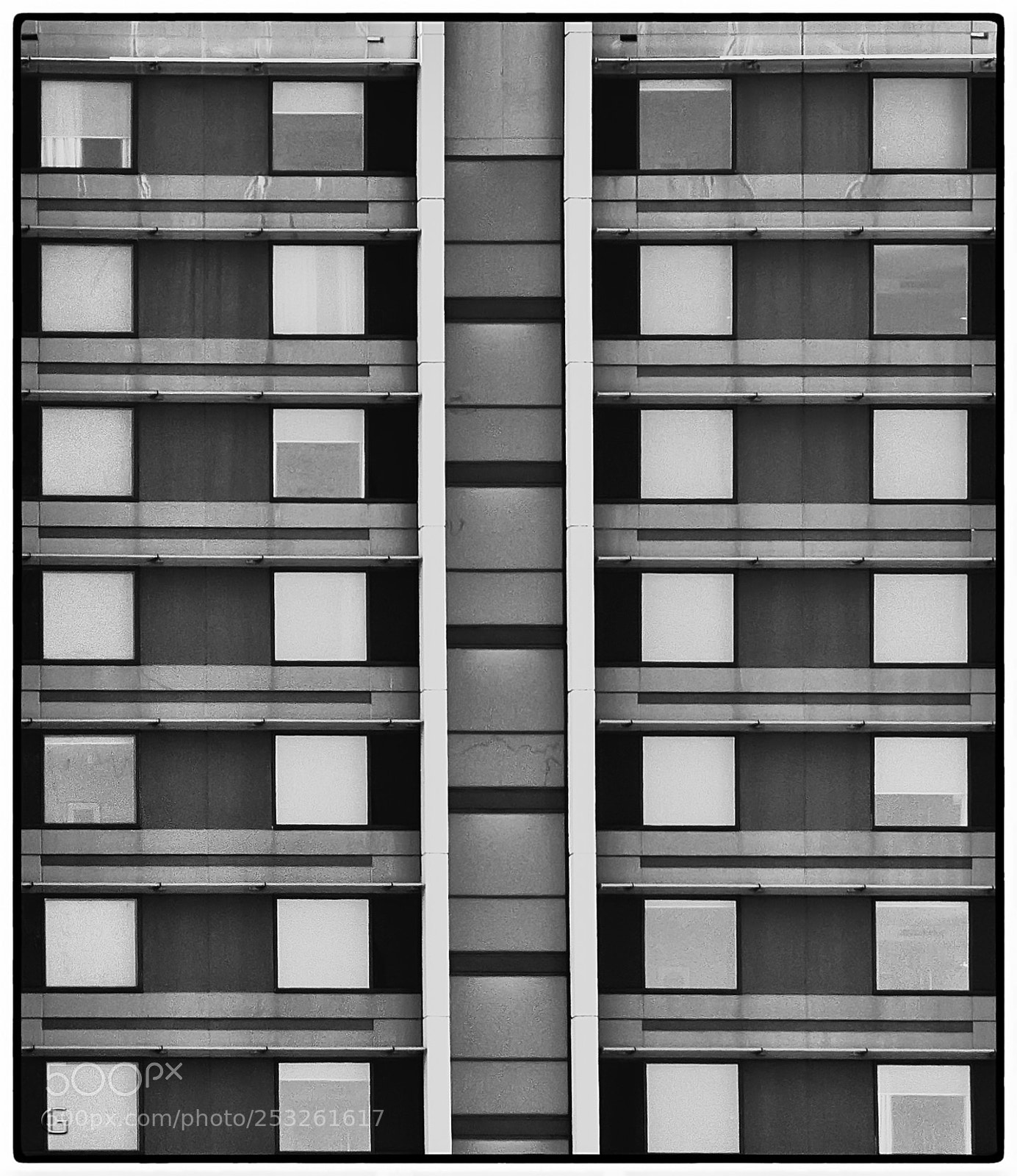 Nikon D5100 sample photo. Square rooms photography