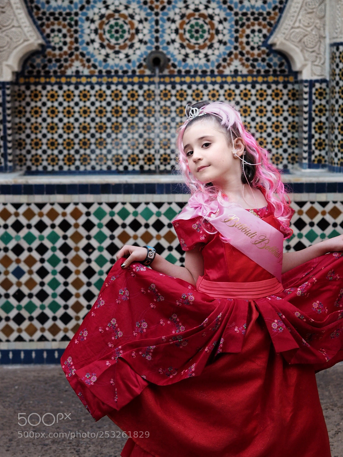 Olympus OM-D E-M5 II sample photo. Princess in morocco photography