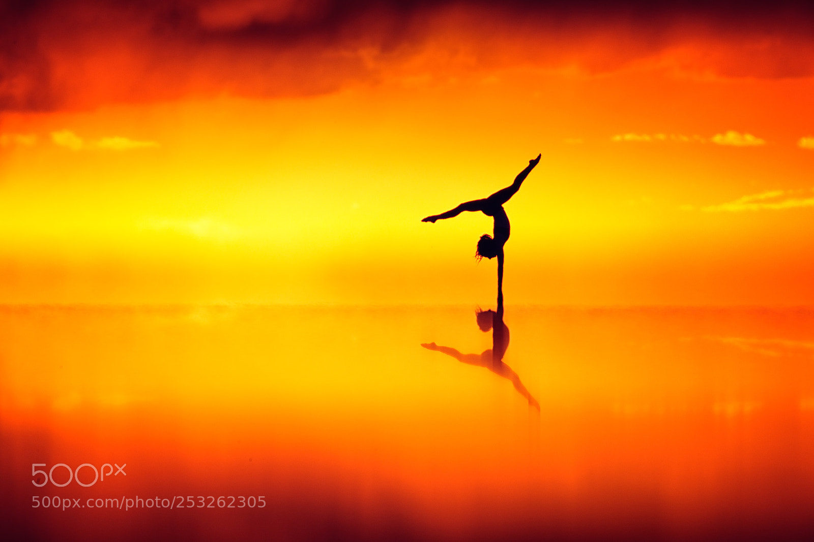 Canon EOS-1D X Mark II sample photo. Handstands in uyuni photography