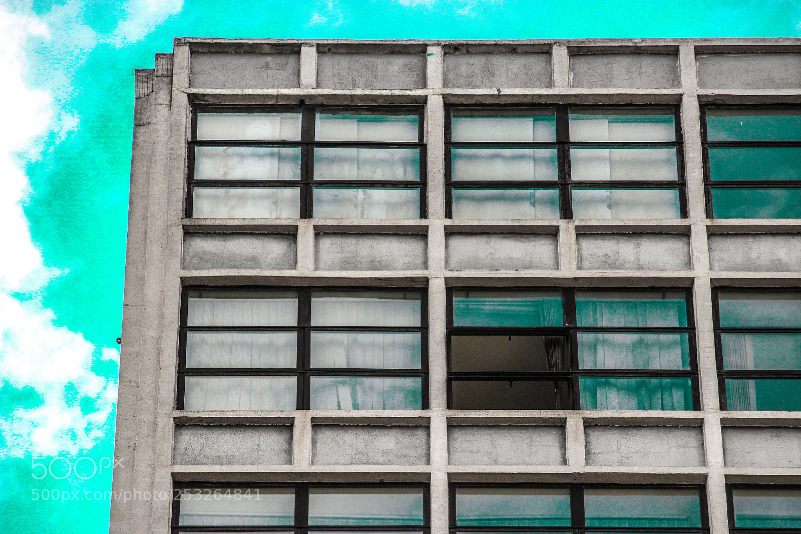 Canon EOS 600D (Rebel EOS T3i / EOS Kiss X5) sample photo. Building photography