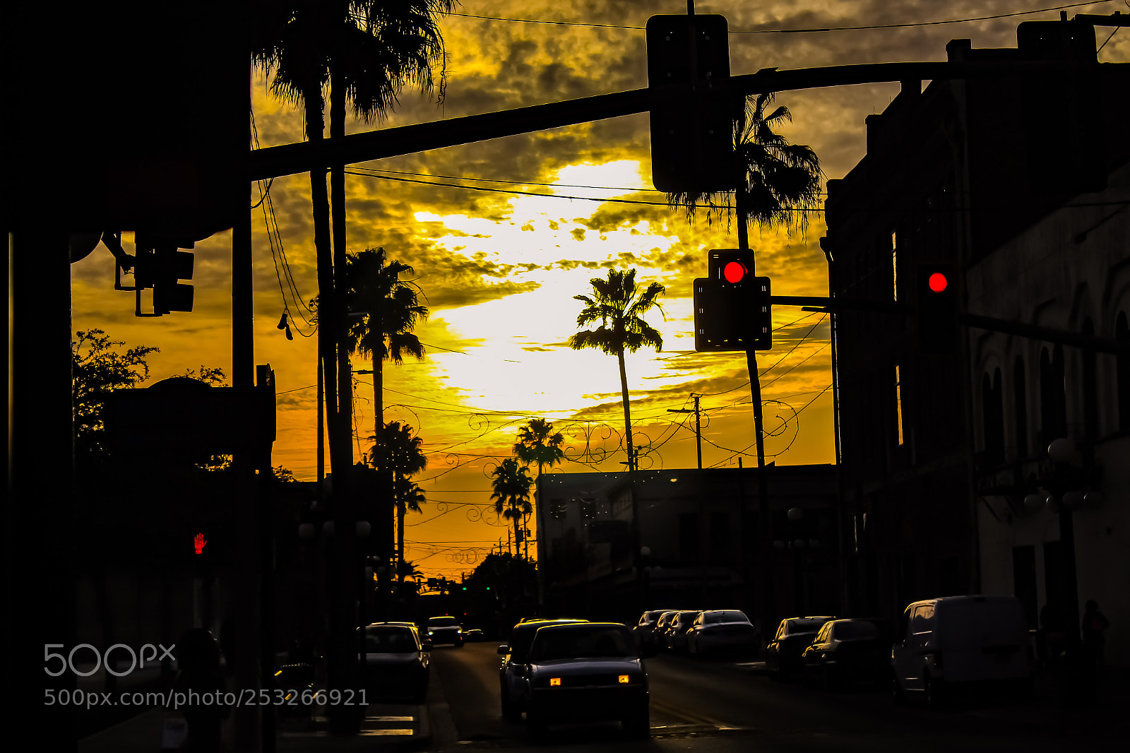 Canon EOS 1300D (EOS Rebel T6 / EOS Kiss X80) sample photo. Sunset ybor photography