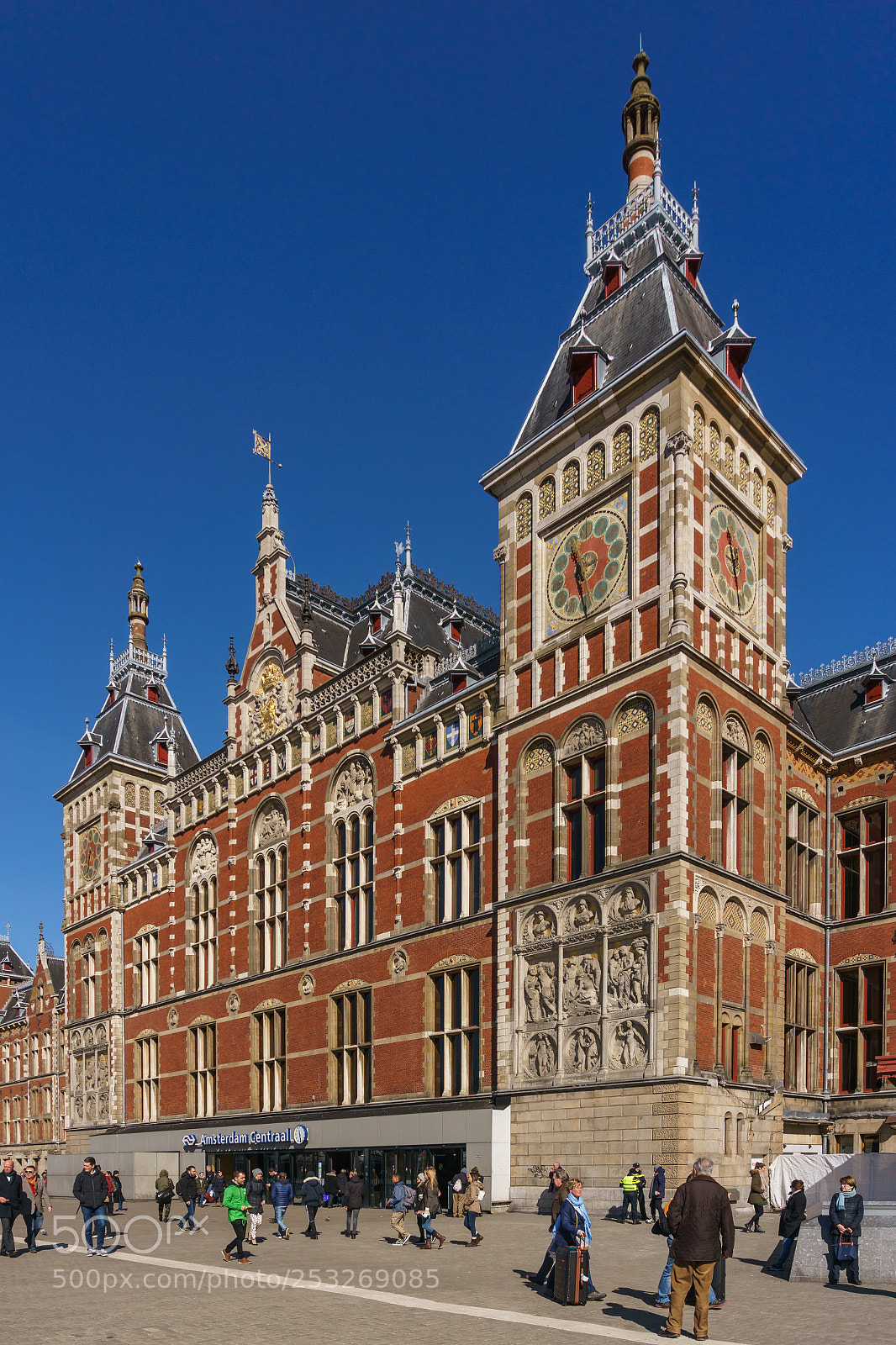 Sony a6000 sample photo. Amsterdam centraal photography