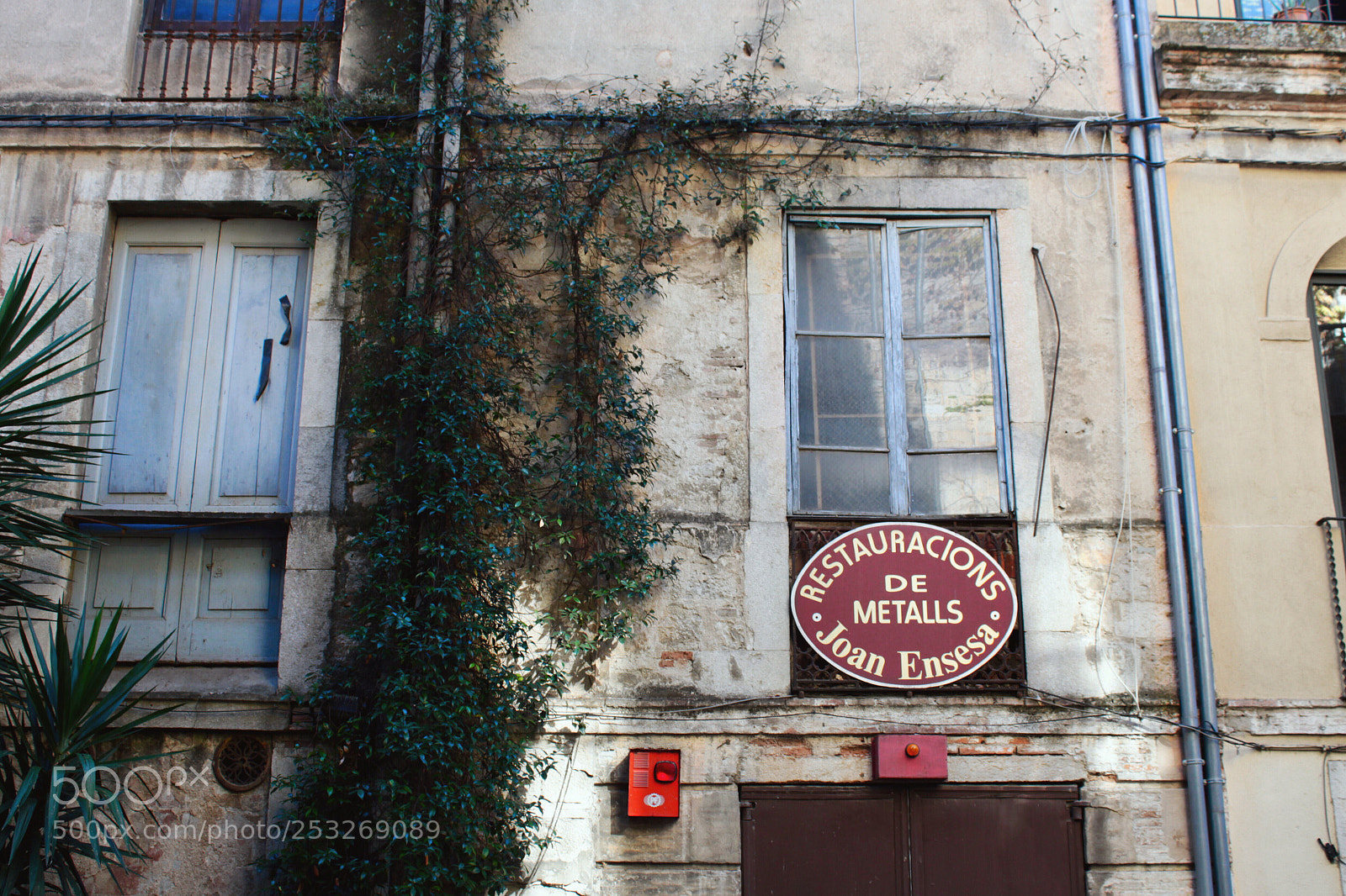 Canon EOS 1300D (EOS Rebel T6 / EOS Kiss X80) sample photo. Girona photography