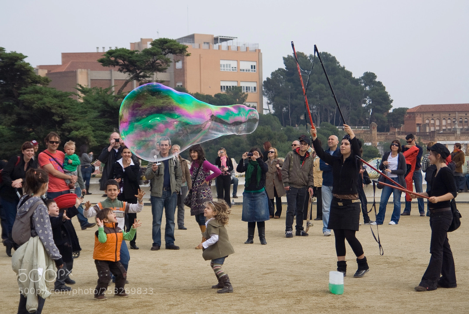 Canon EOS 350D (EOS Digital Rebel XT / EOS Kiss Digital N) sample photo. Bubble magic in g photography