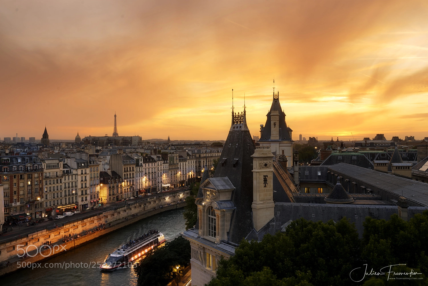 Sony a7R sample photo. Quai des grands augustins photography