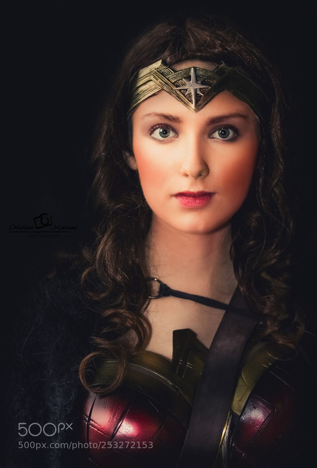 Canon EOS 1300D (EOS Rebel T6 / EOS Kiss X80) sample photo. #portrait #wonderwoman photography