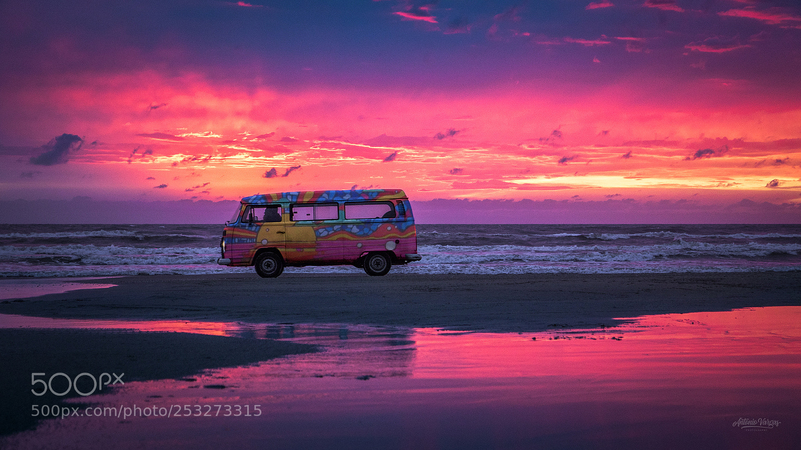 Canon EOS 7D Mark II sample photo. Kombi photography