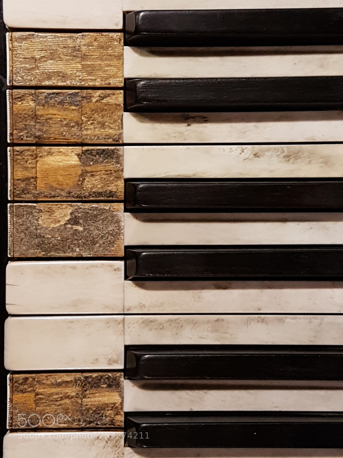 Samsung Galaxy S7 sample photo. Old piano photography
