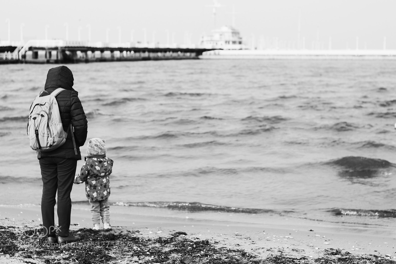 Canon EOS 1300D (EOS Rebel T6 / EOS Kiss X80) sample photo. By the sea photography