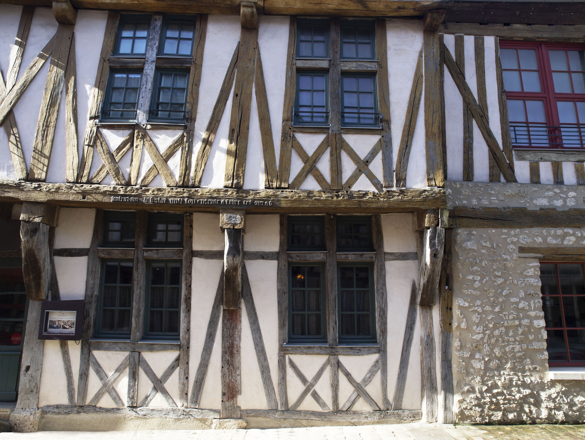 Olympus E-5 sample photo. Façade of an old house photography