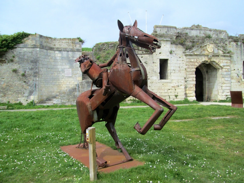 Canon PowerShot A1400 sample photo. Le chateau d'oleron la citadelle () photography