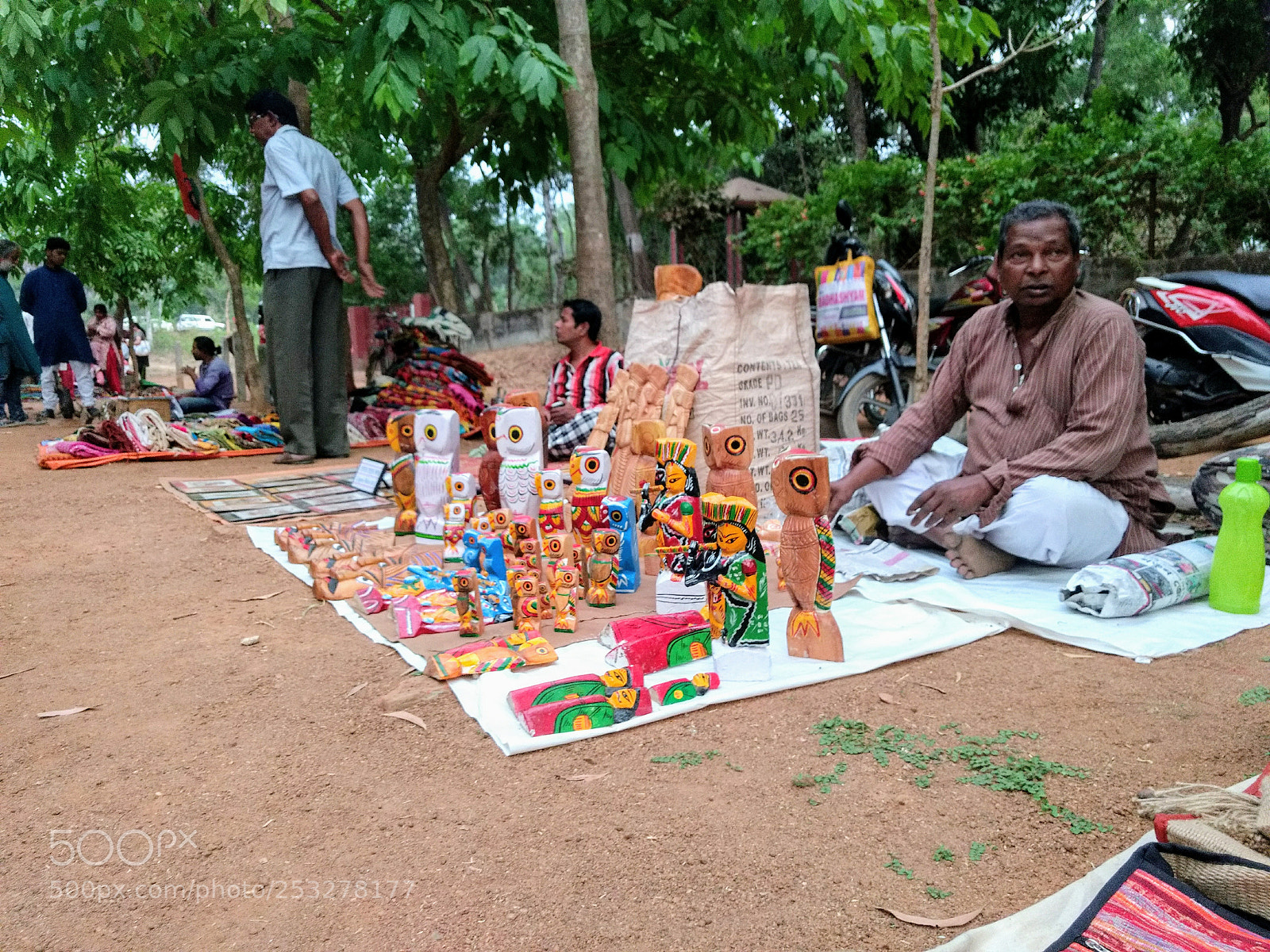 Motorola Moto G (4) sample photo. Street market for saturday photography