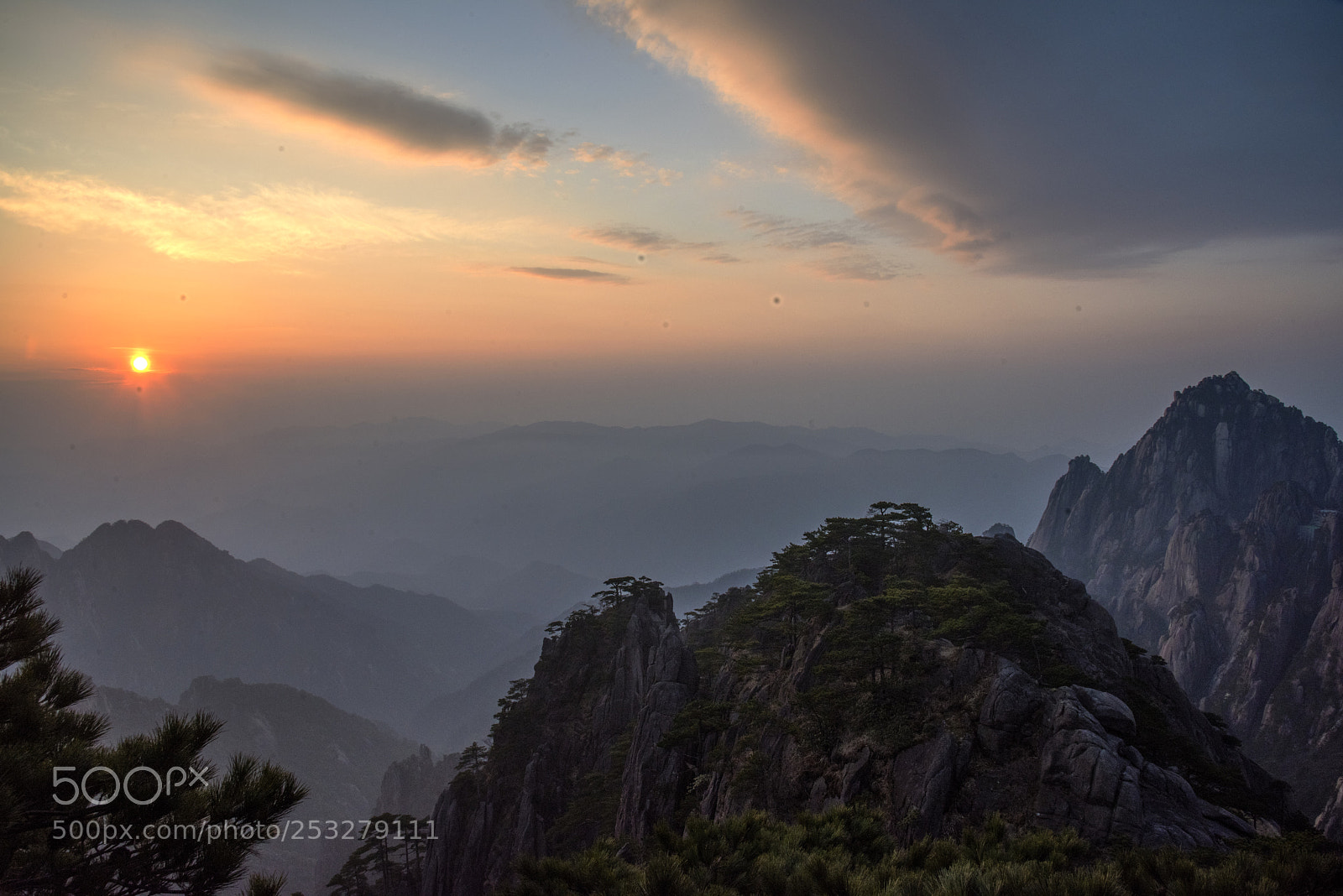 Nikon D810 sample photo. Huangshan mountain sunrise photography