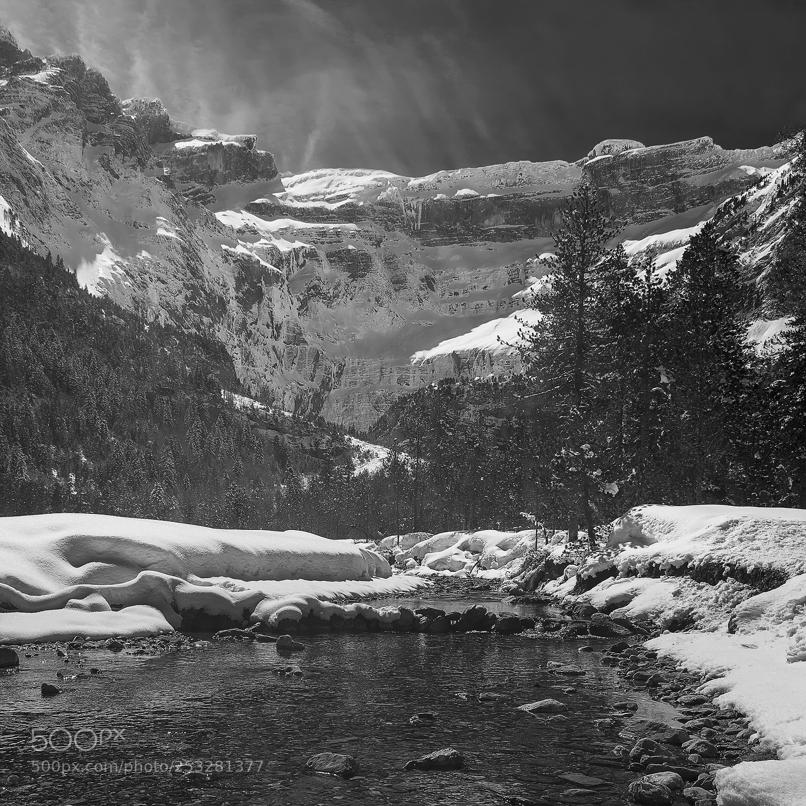 Nikon D5200 sample photo. Vue sur le cirque photography