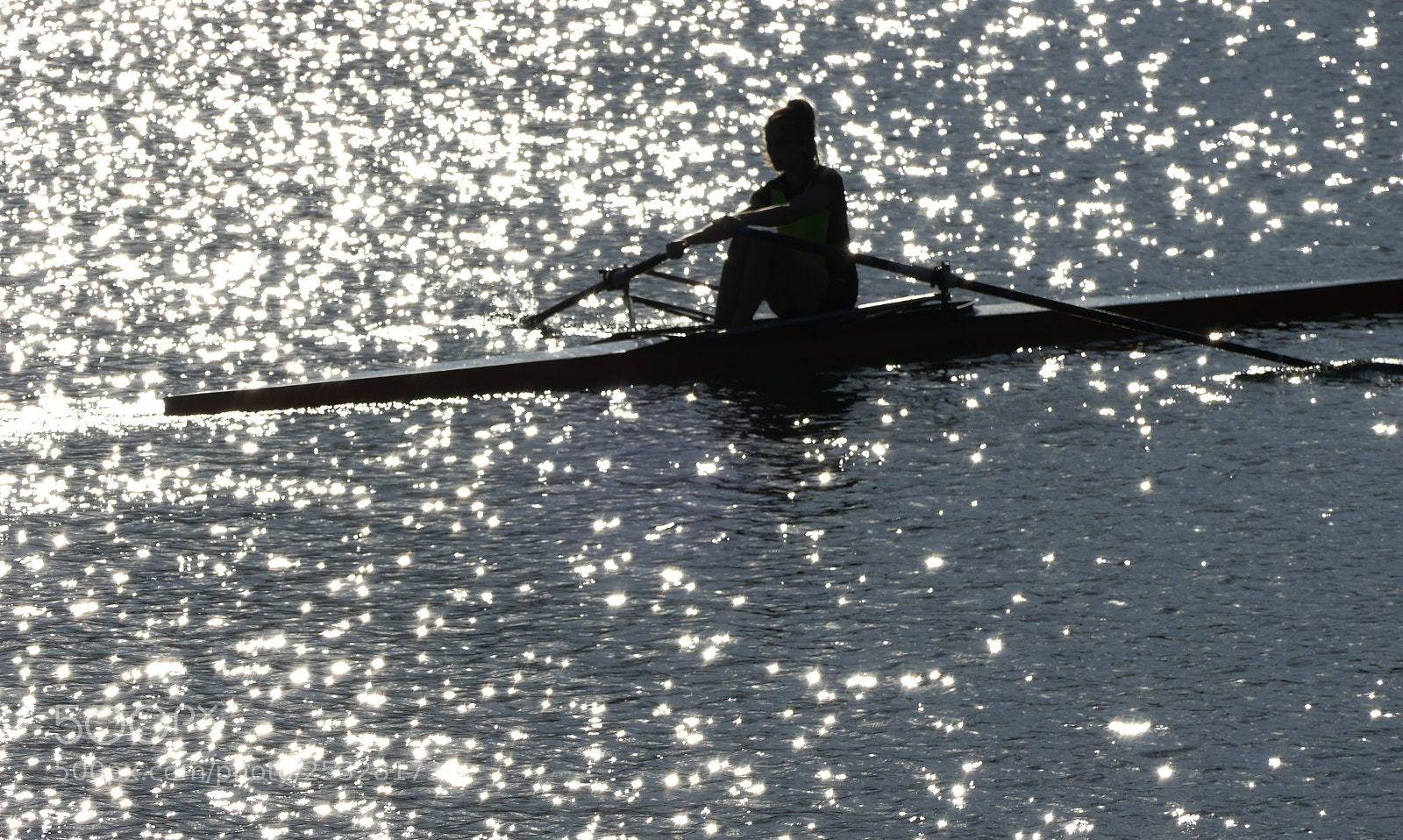 Panasonic Lumix DMC-FZ1000 sample photo. Preety woman, rowing down photography