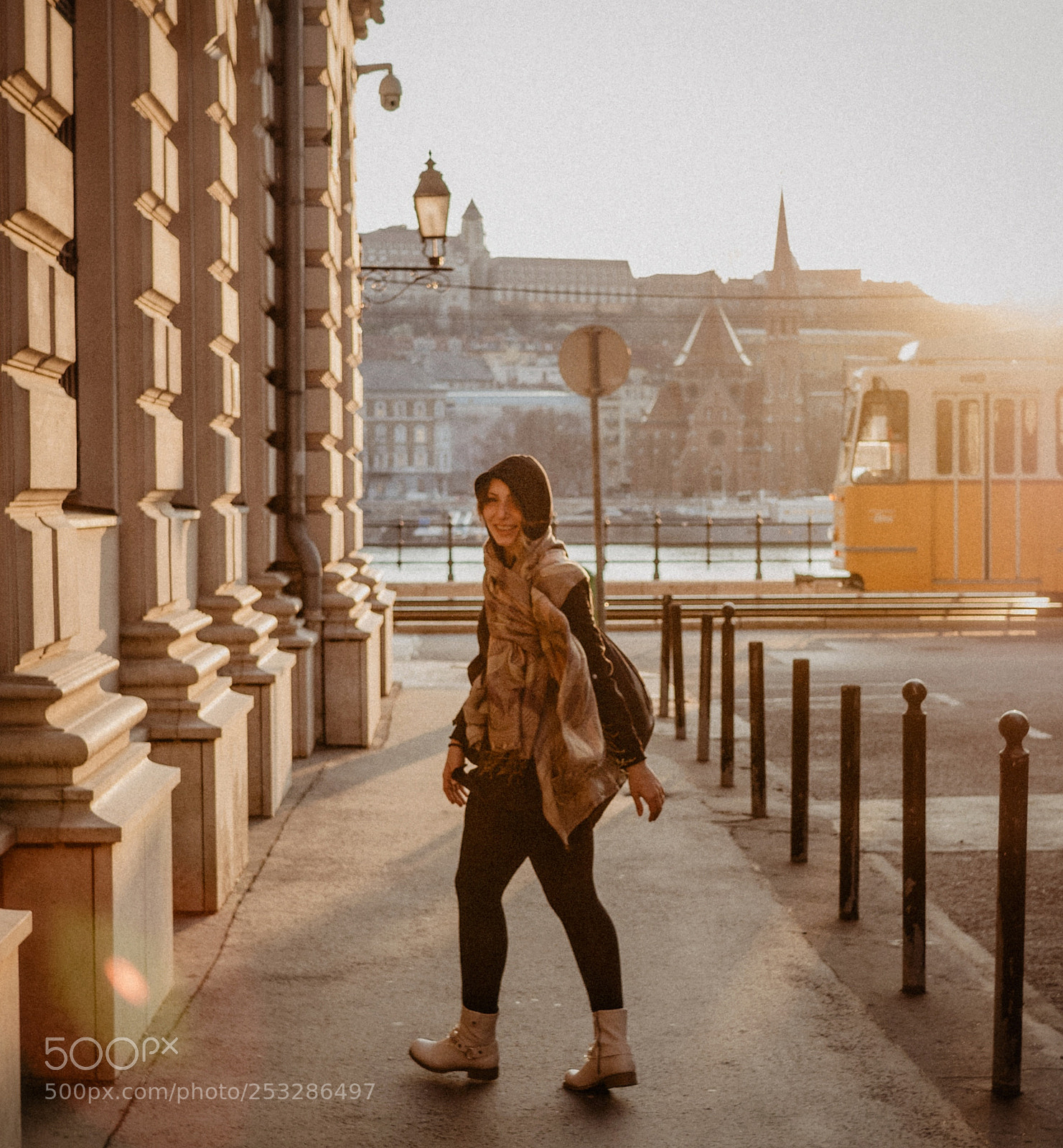 Olympus PEN-F sample photo. Welcome to budapest photography
