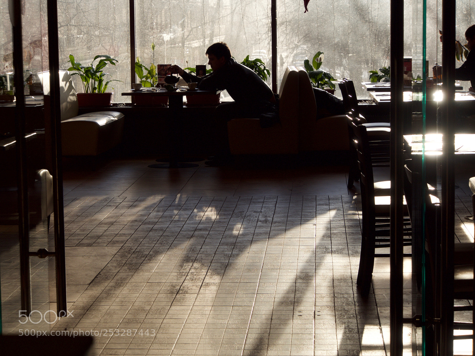Olympus OM-D E-M5 sample photo. Alone in cafe photography