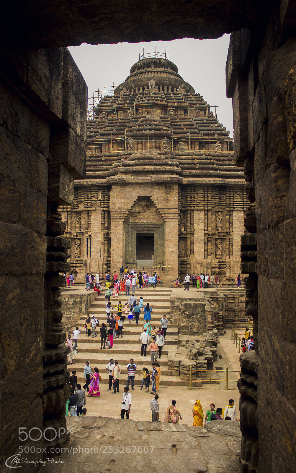 Canon EOS 600D (Rebel EOS T3i / EOS Kiss X5) sample photo. Konark sun temple photography