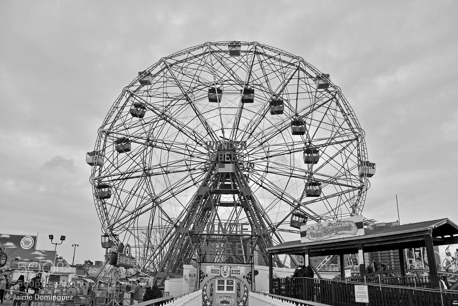 Nikon D5200 sample photo. Coney island photography
