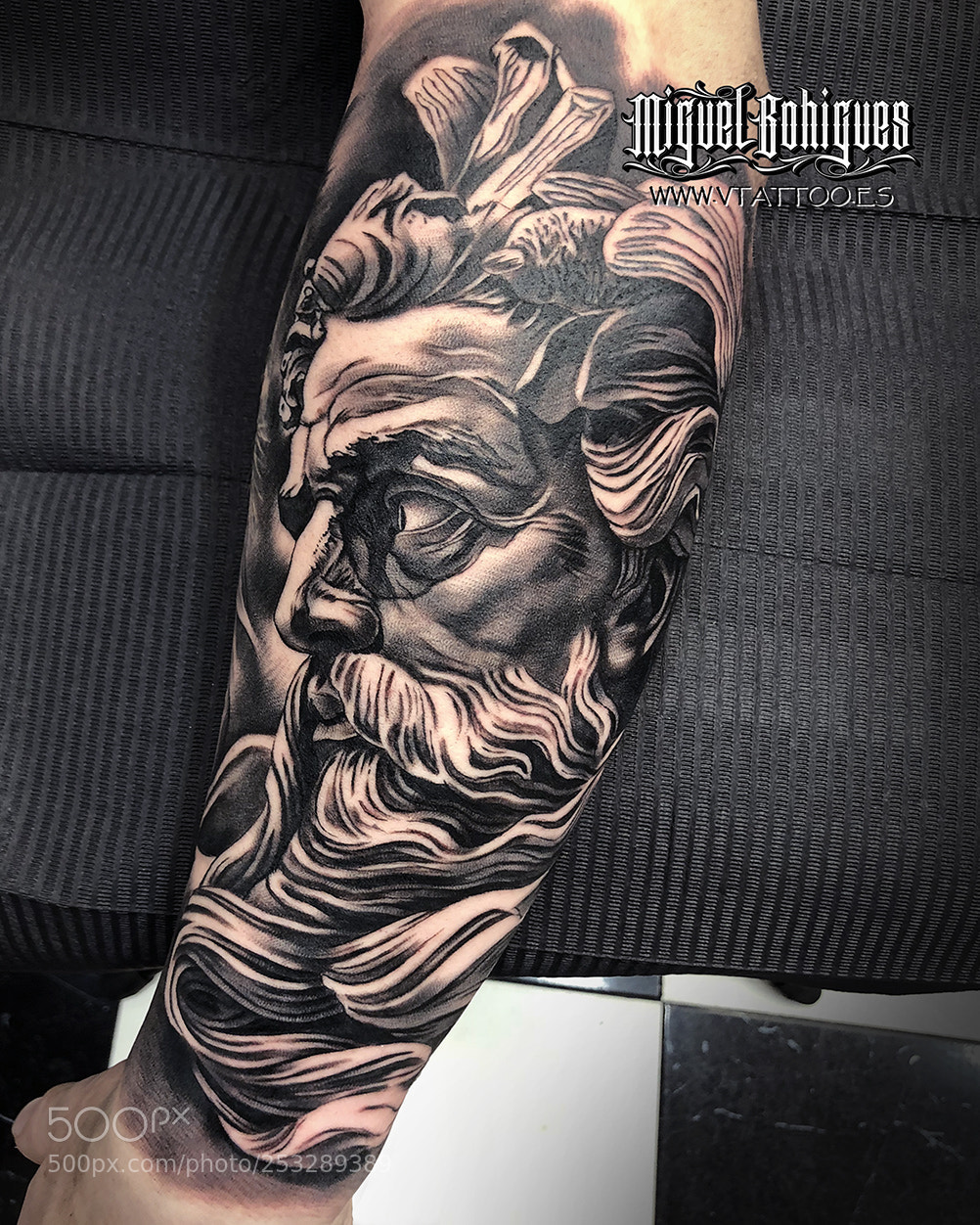 Apple iPhone X sample photo. Poseidon tattoo photography