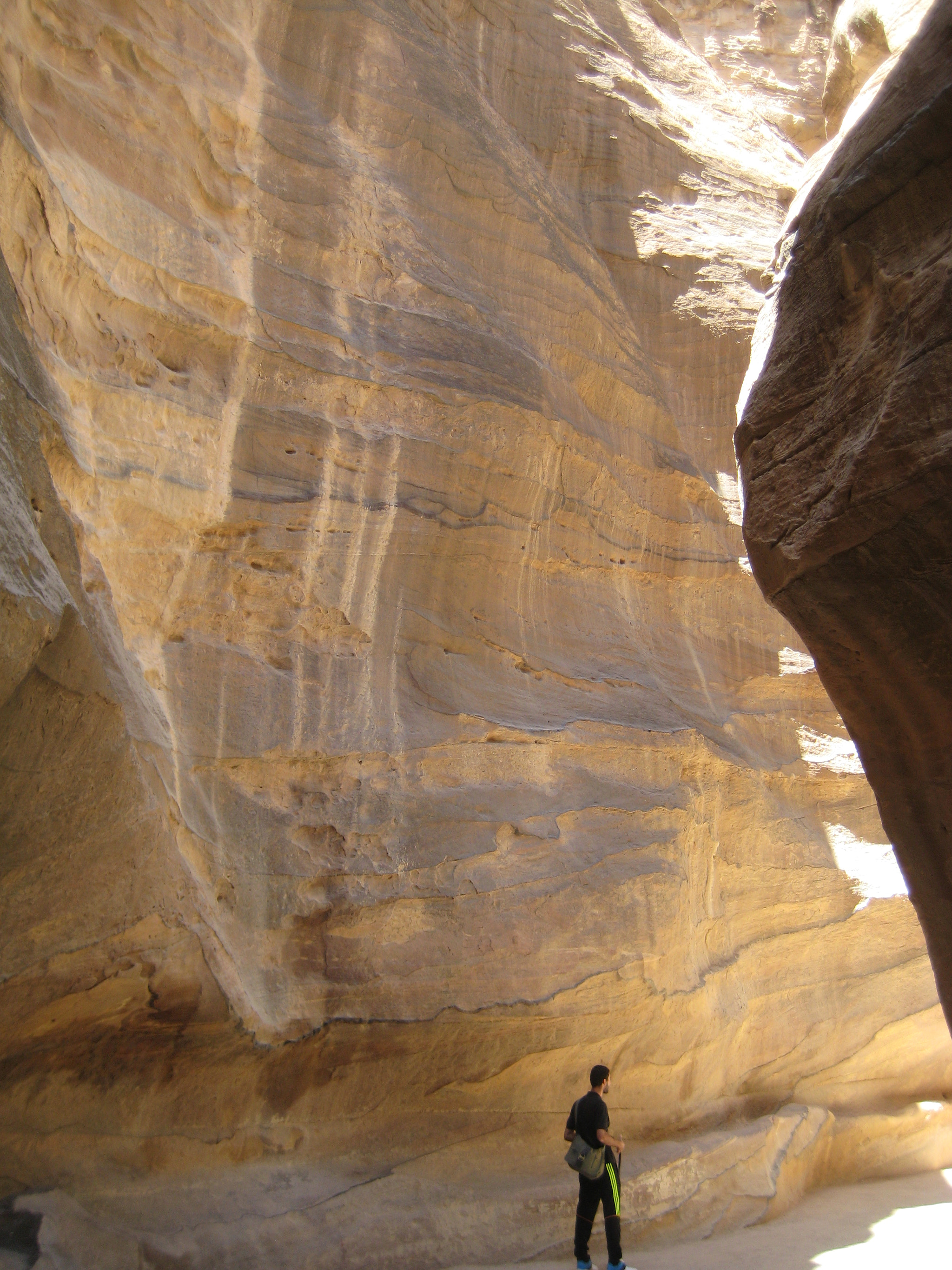 Canon DIGITAL IXUS 70 sample photo. Rock mountains in petra photography