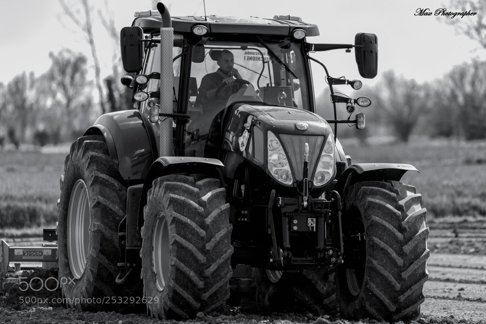 Nikon D3X sample photo. New holland t7 lwb photography