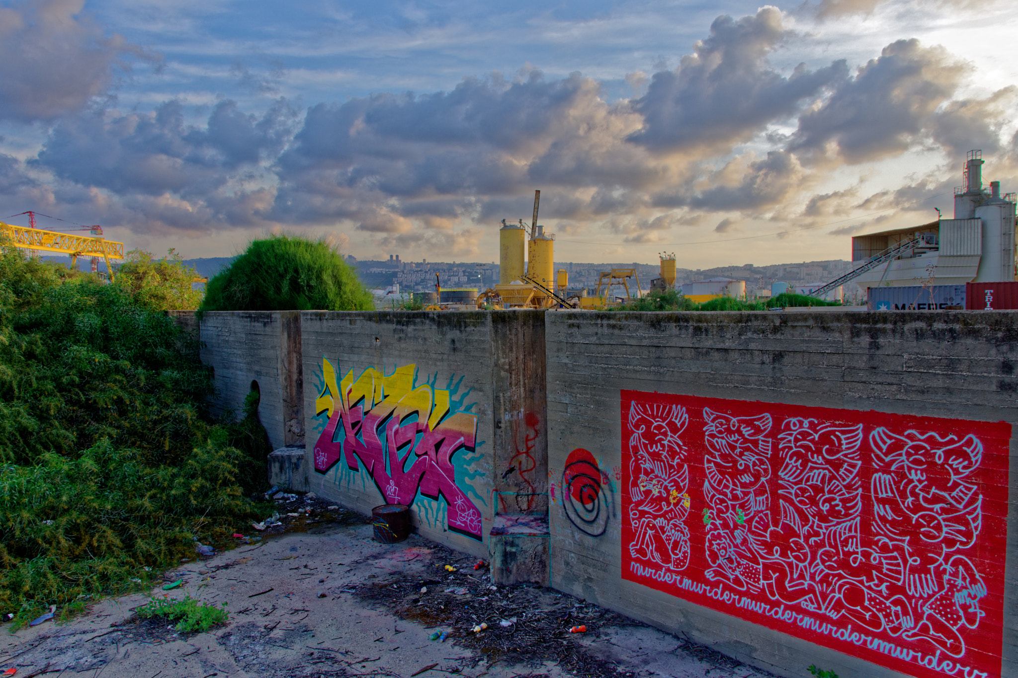 Nikon D7200 + Sigma 17-50mm F2.8 EX DC OS HSM sample photo. Graffiti in abandoned buildings photography