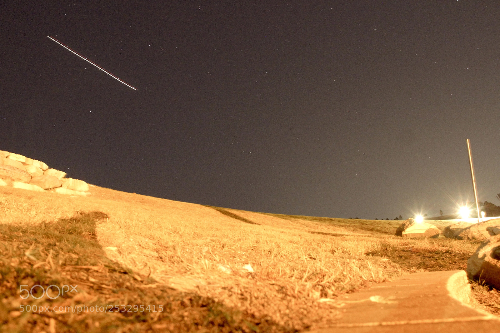 Canon EOS 600D (Rebel EOS T3i / EOS Kiss X5) sample photo. Artificial shooting star photography