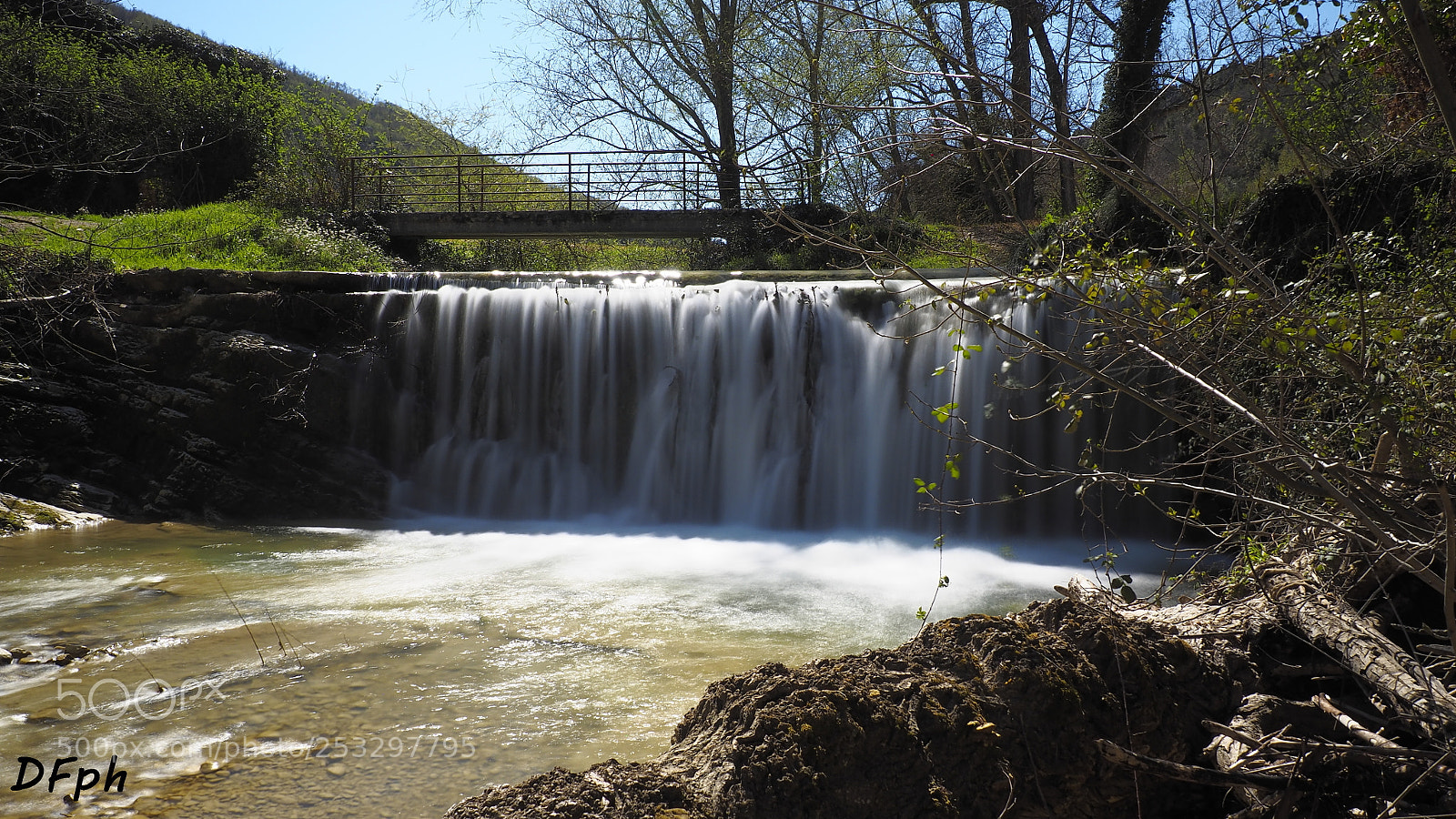 Olympus OM-D E-M10 II sample photo. Waterfall photography