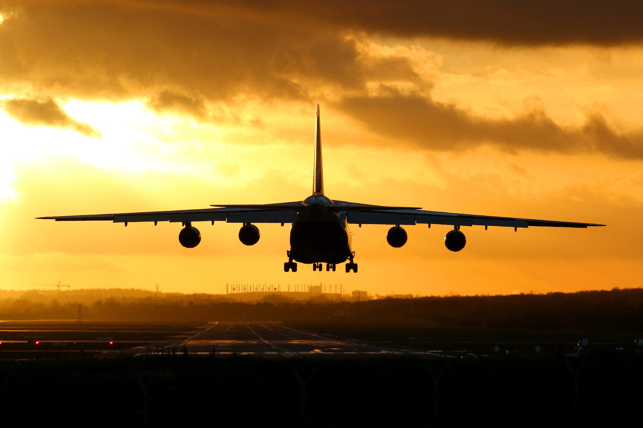 Canon EF 100-300mm F4.5-5.6 USM sample photo. An124 sunset landing photography