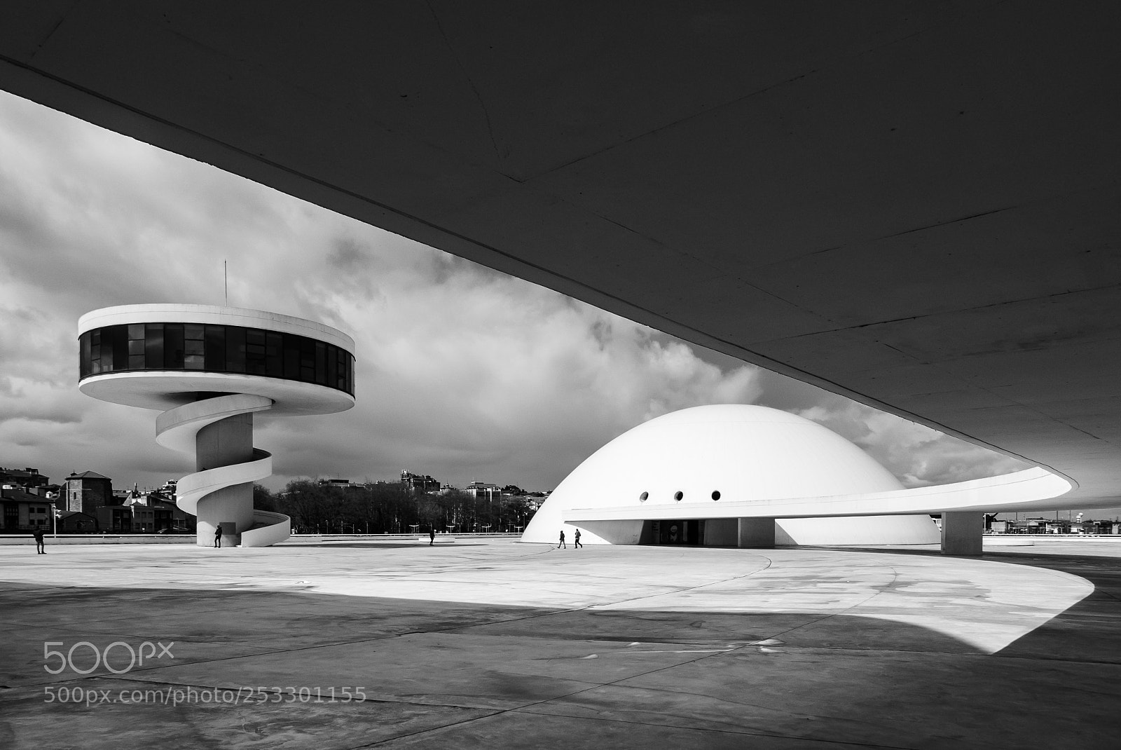Panasonic Lumix DMC-LX100 sample photo. Niemeyer center of avil photography