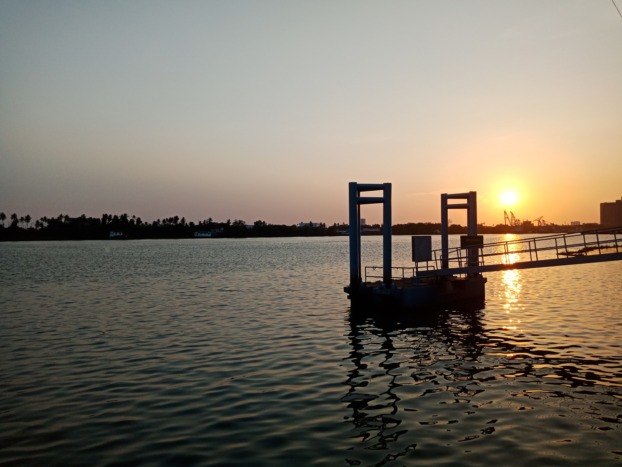 OPPO CPH1723 sample photo. Last sunbeam ... photography