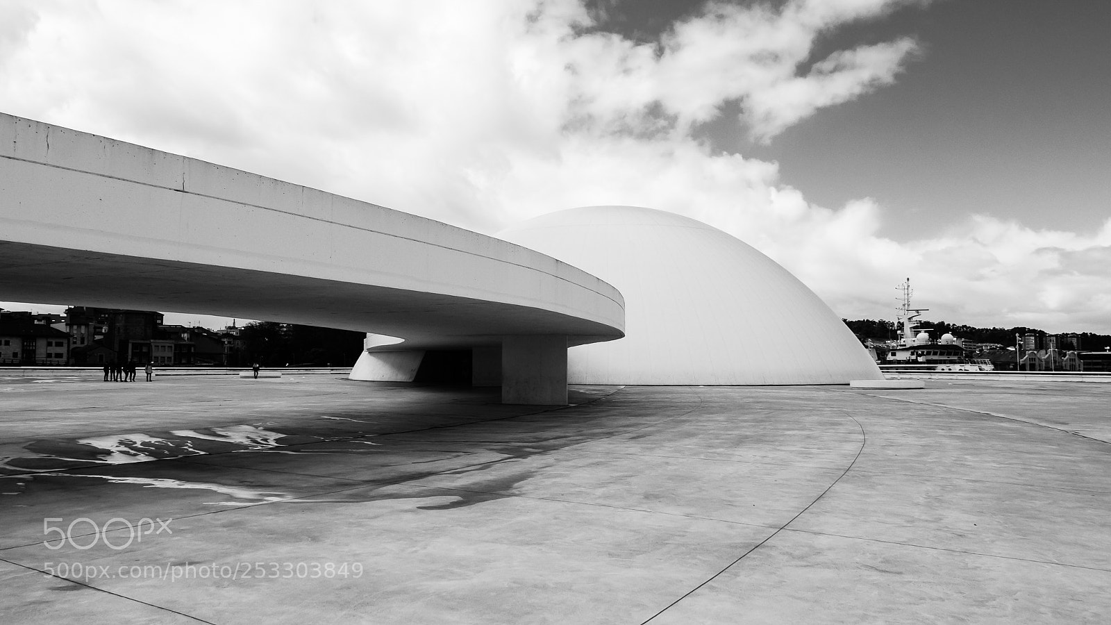 Panasonic Lumix DMC-LX100 sample photo. Niemeyer center photography