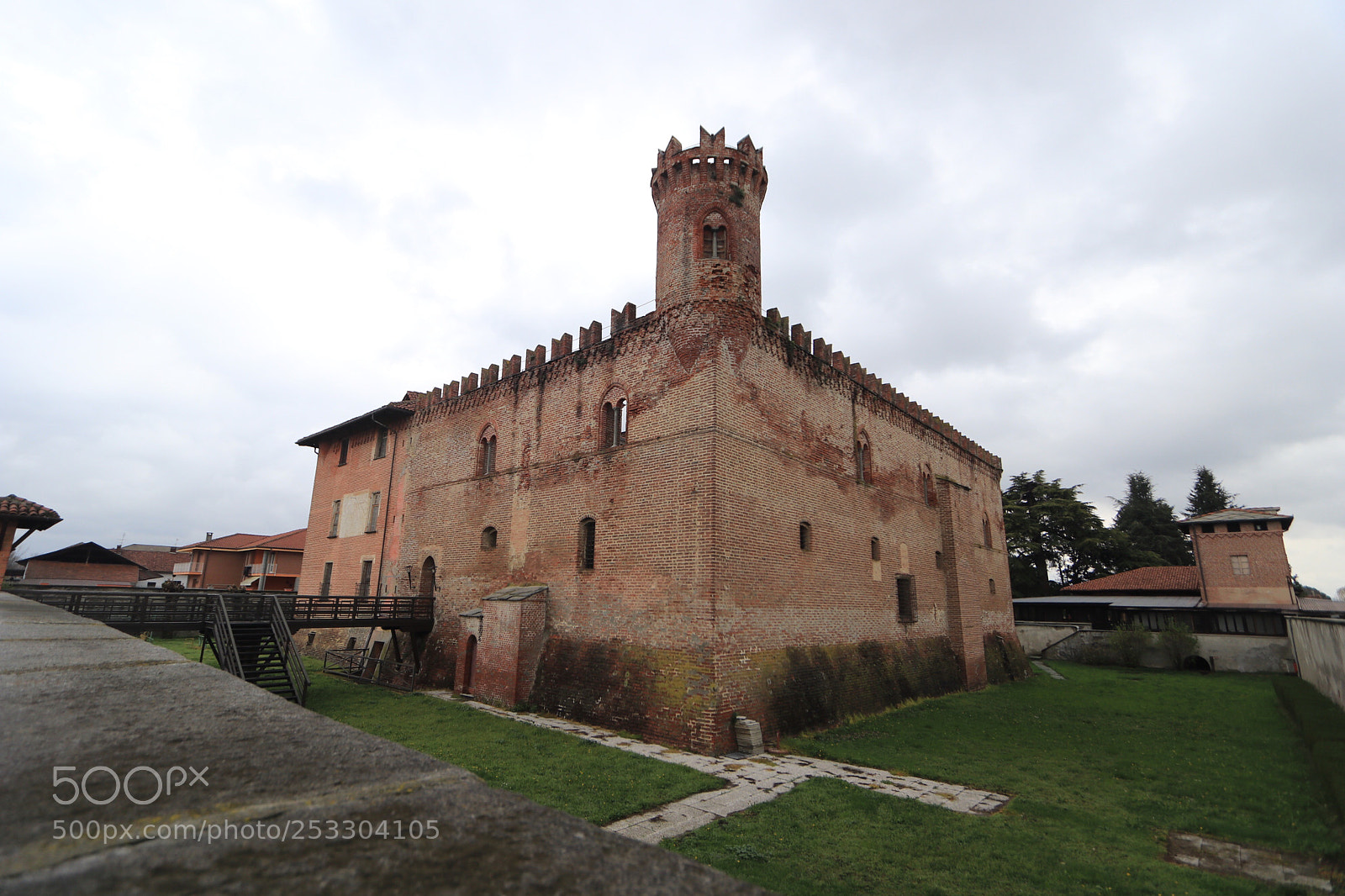 Canon EOS 80D sample photo. Castillo de buriasco to photography