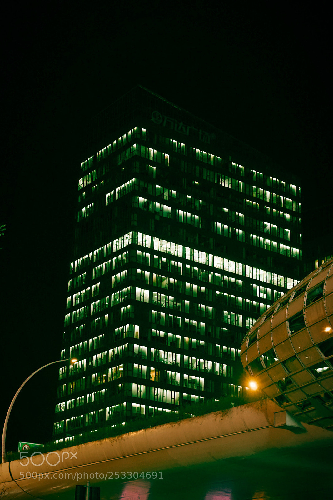 Sony a6000 sample photo. 夜厦 photography