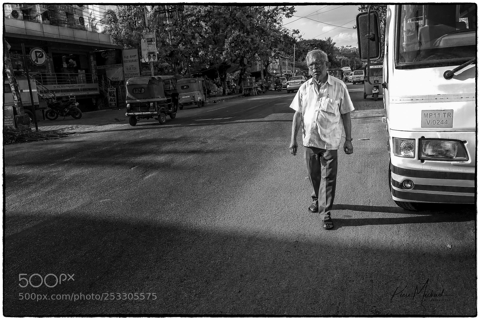 Sony a7 II sample photo. My world the people photography