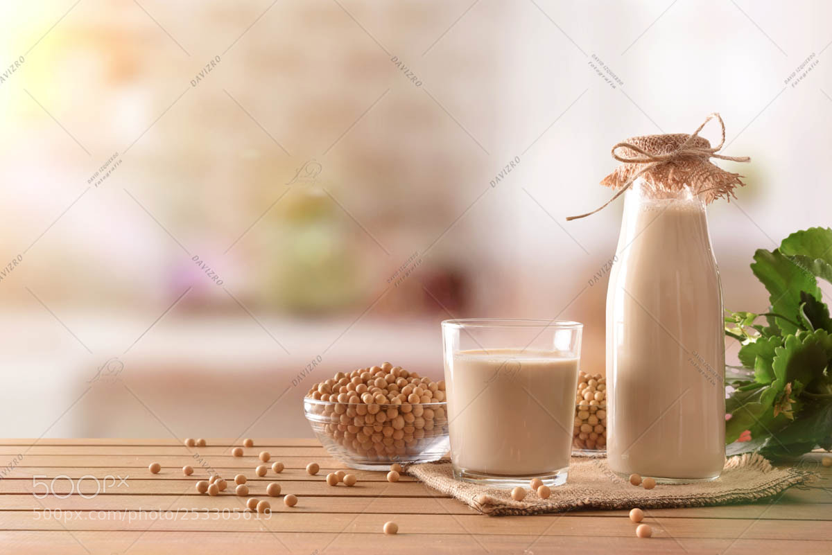 Nikon D810 sample photo. Reptientes with soy milk photography